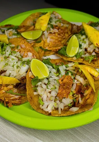 Tacos de a pastor neza